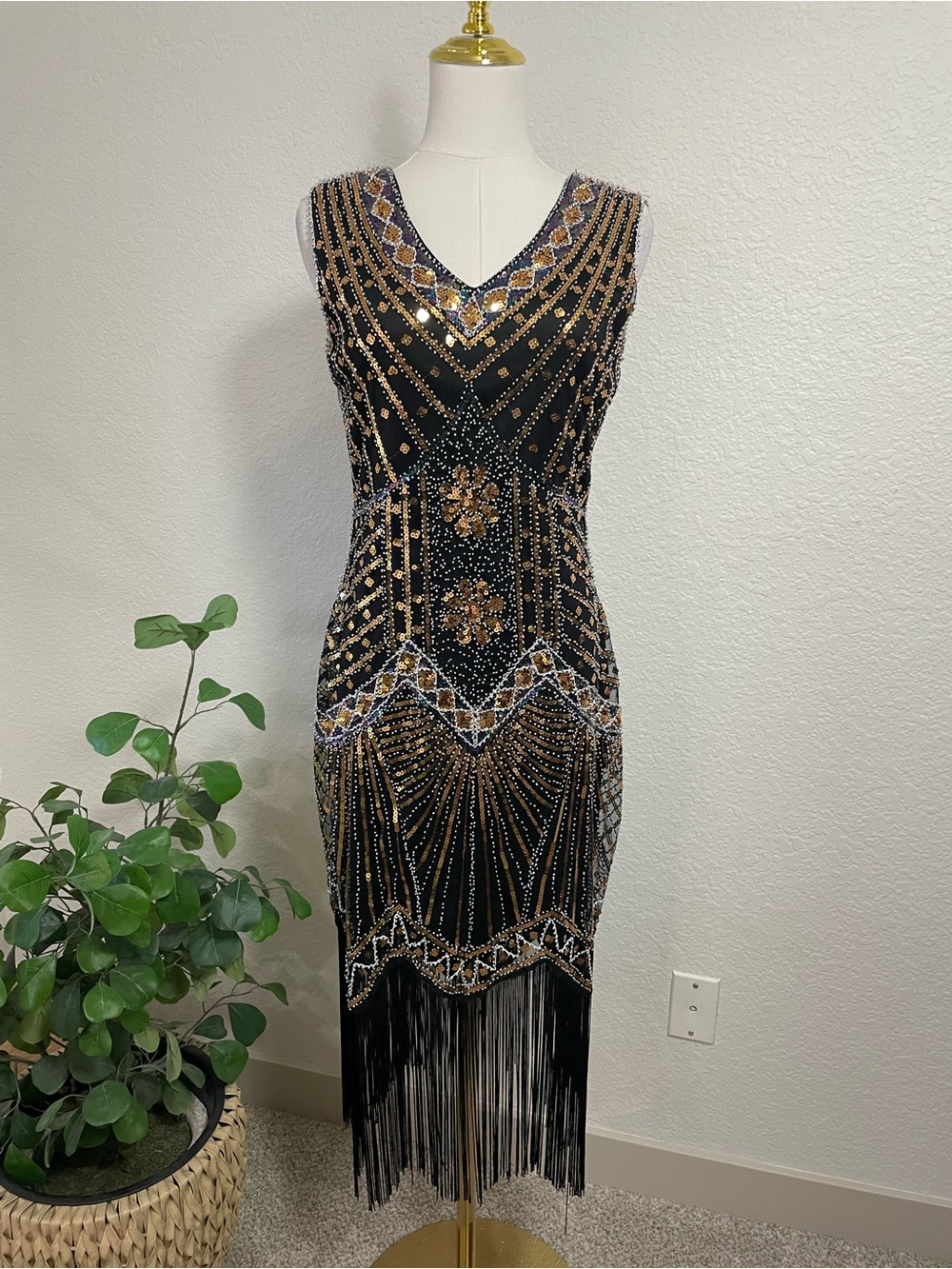 BABEYOND 1920s Flapper Dress Black Gold Sequin Fringe Gatsby
